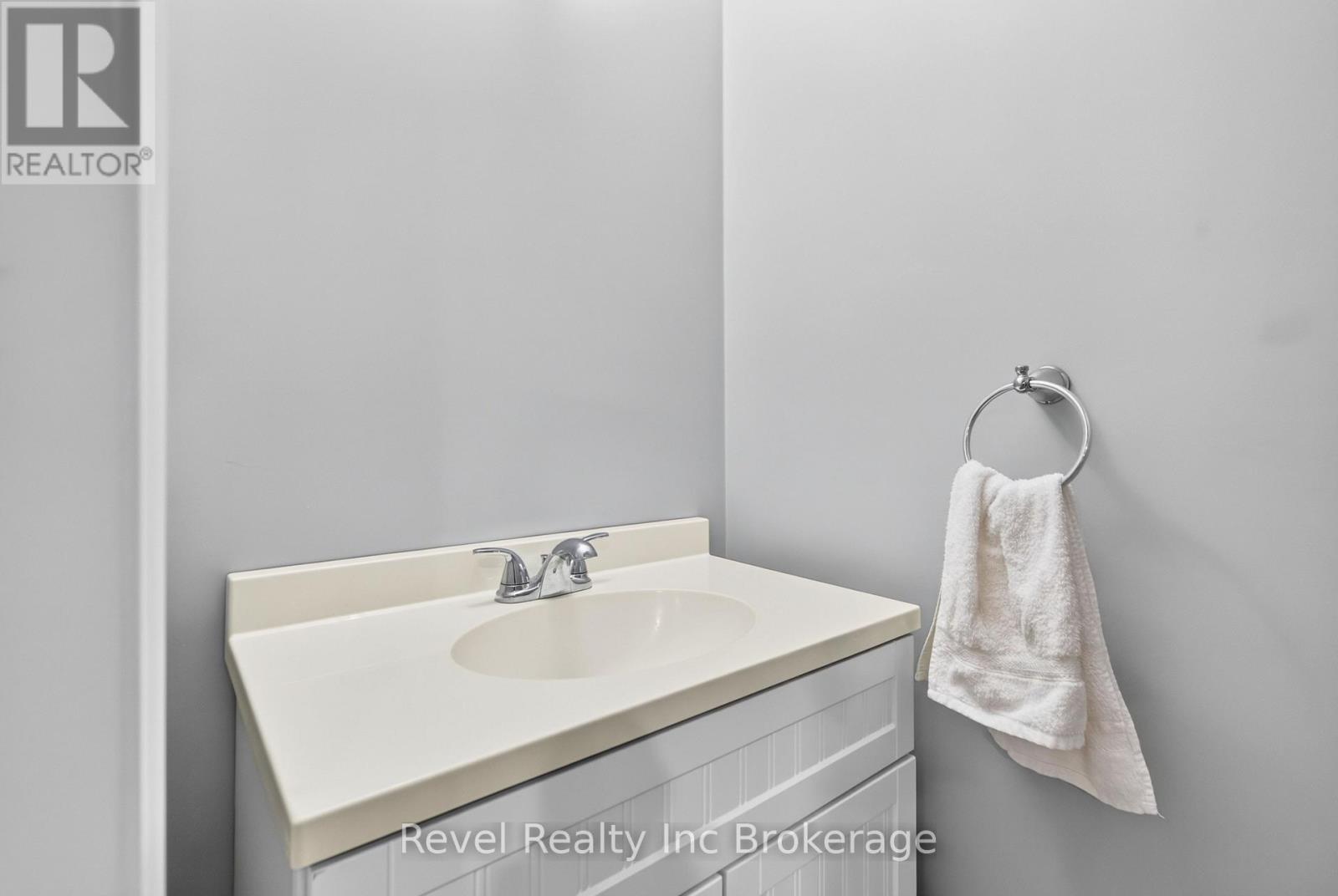 #16 163 PINE VALLEY DRIVE - 31