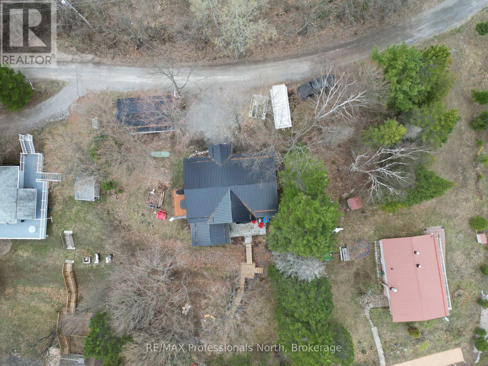 1099 SUMMER LANE - 48