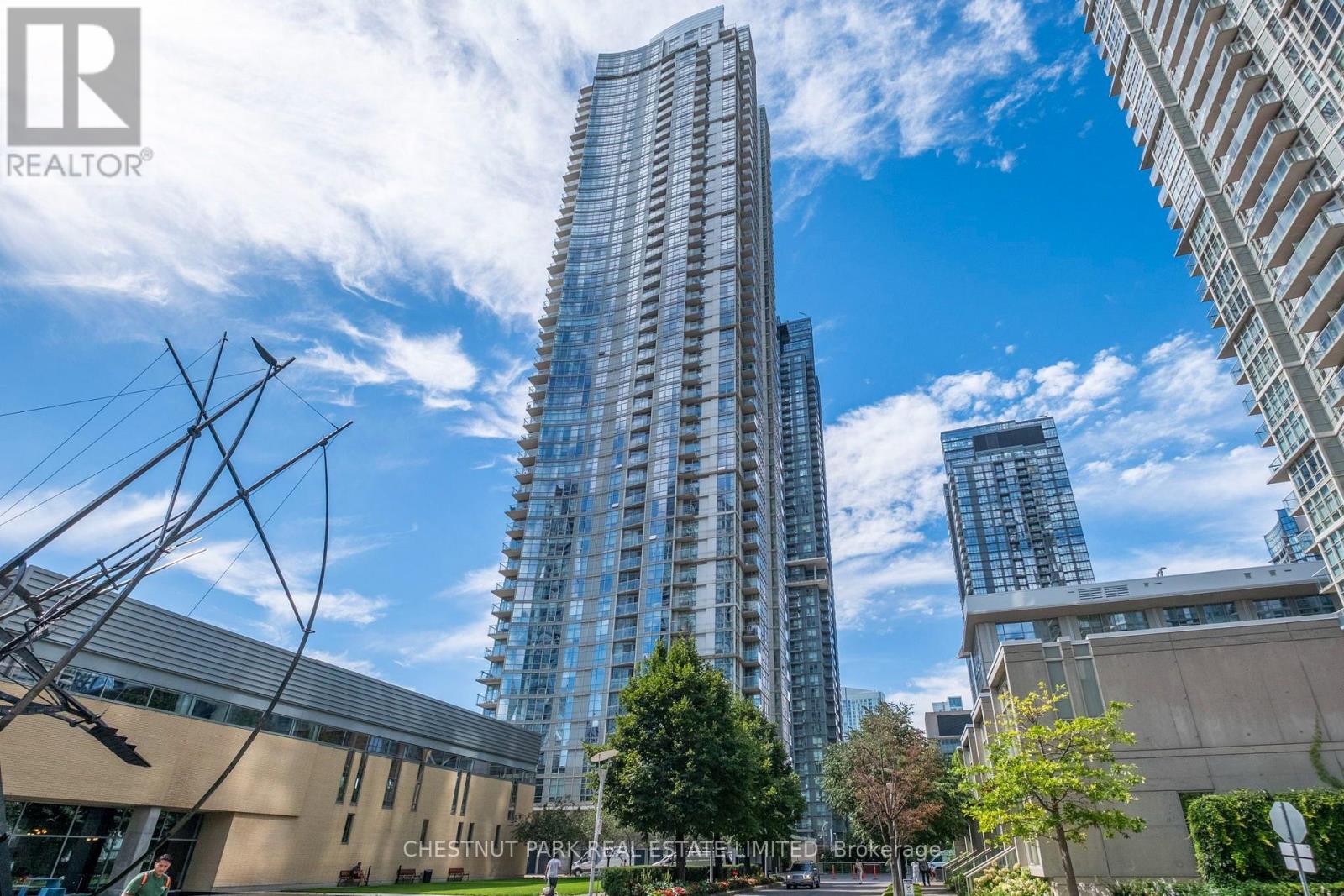 #1209 35 MARINER TERRACE - Image 37