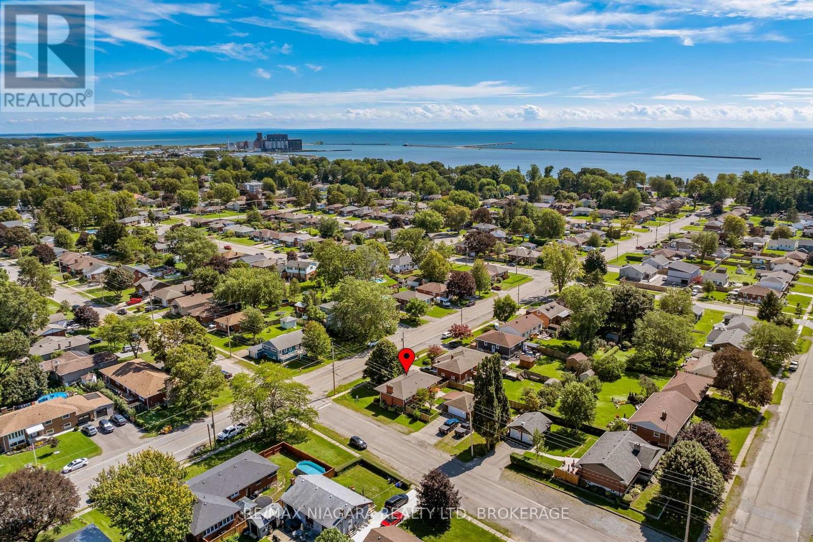 182 ROSEMOUNT AVENUE - 33