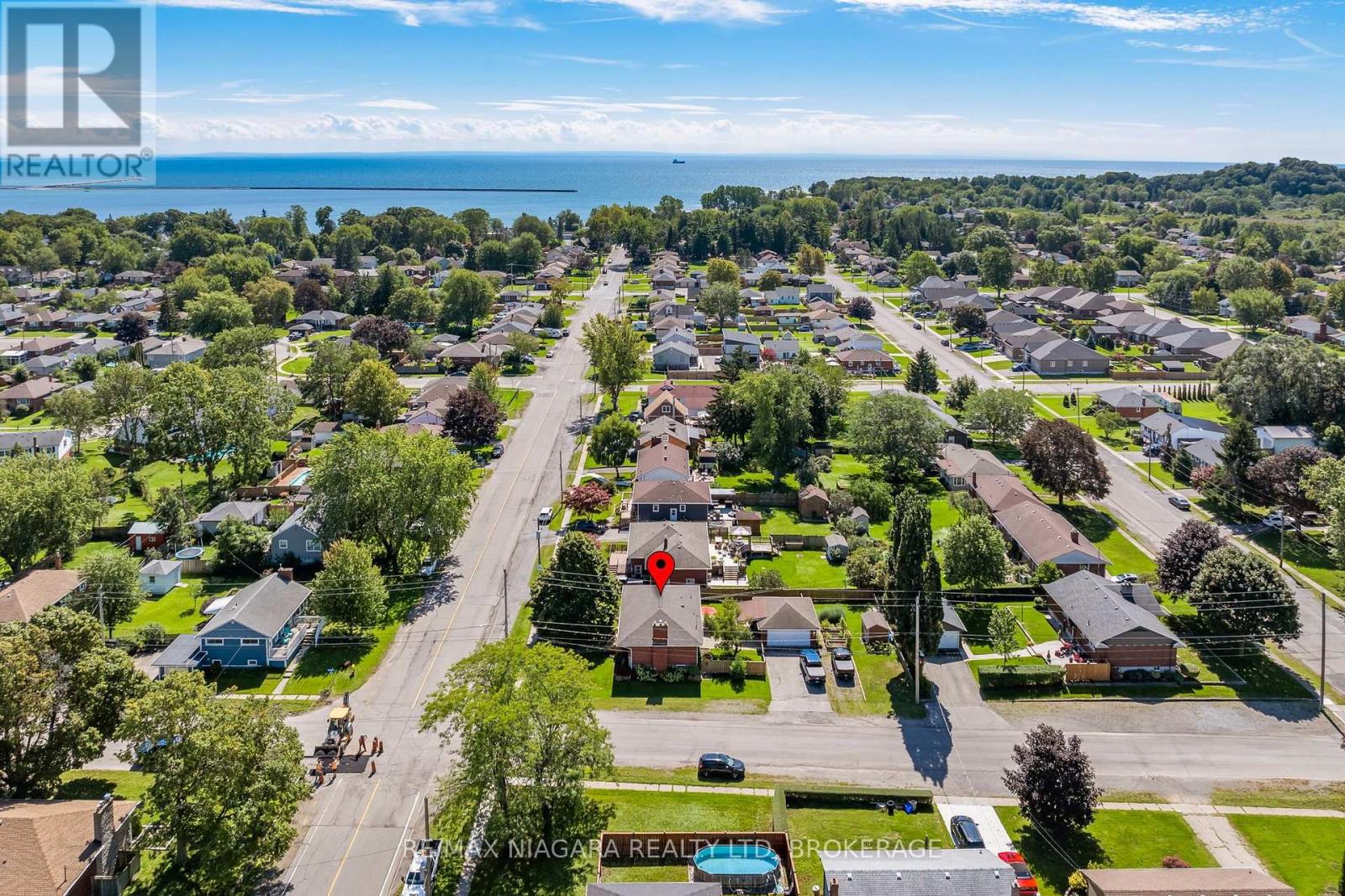 182 ROSEMOUNT AVENUE - Image 32