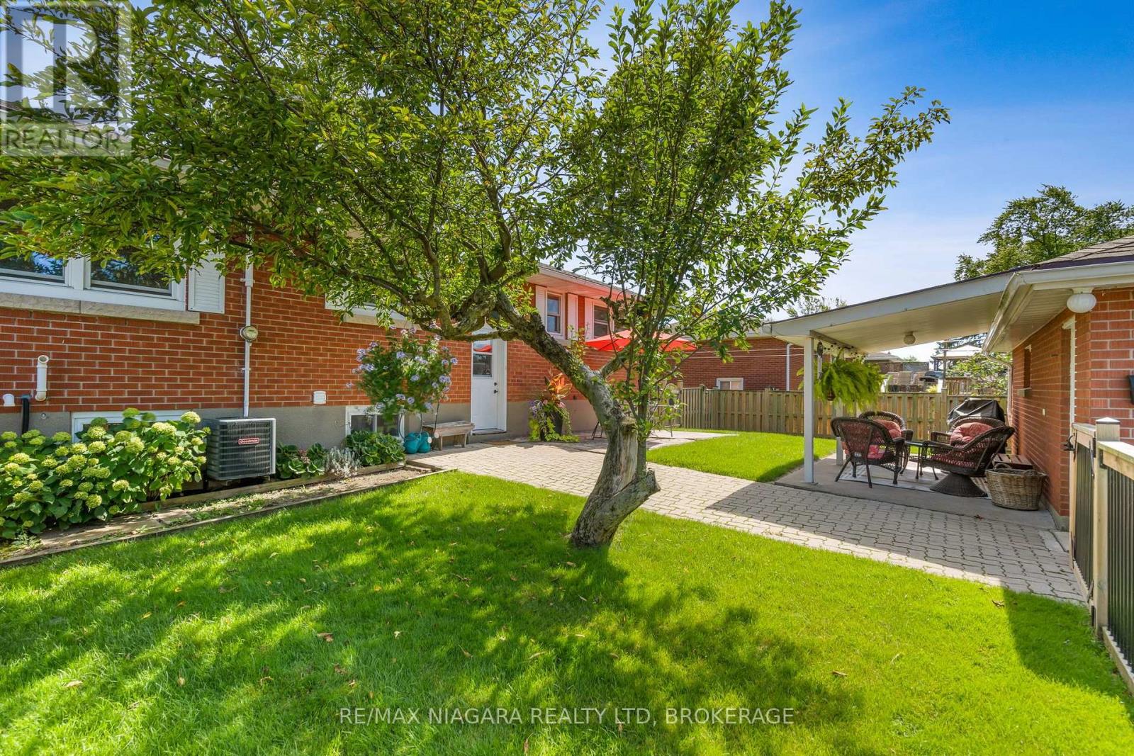 182 ROSEMOUNT AVENUE - 29