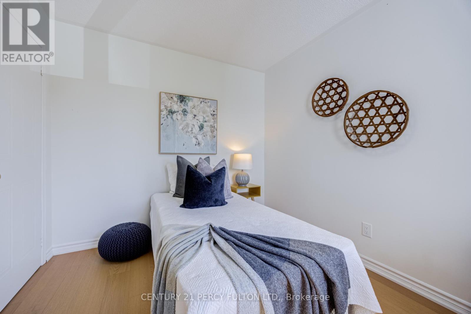 611 ATWOOD CRESCENT - 30
