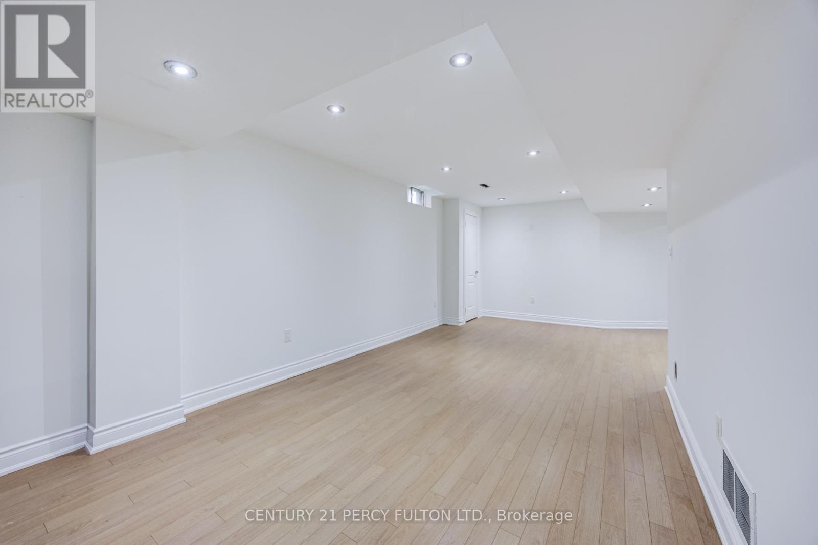 611 ATWOOD CRESCENT - 34