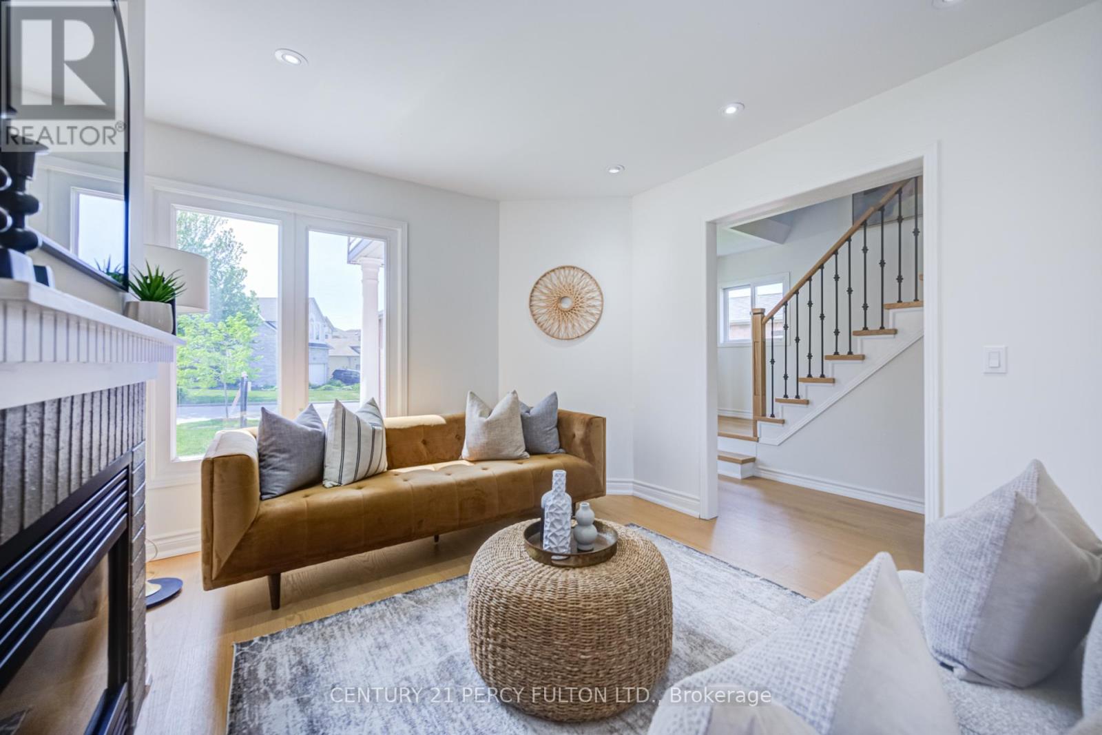 611 ATWOOD CRESCENT - 8