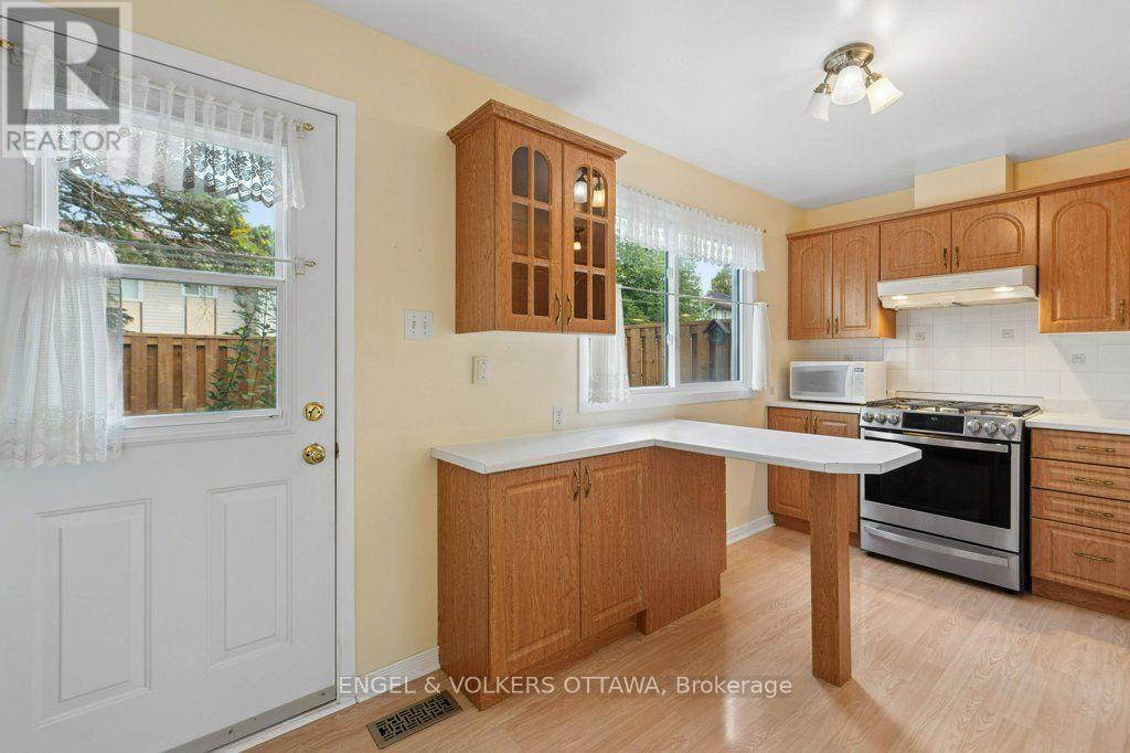 3 Bed, 2 Bath House for Sale in Ottawa – 18 – 1280 CAHILL DRIVE, Ottawa – MLS# X13773872 - Image 23