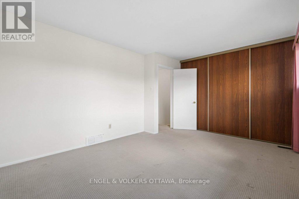 3 Bed, 2 Bath House for Sale in Ottawa – 18 – 1280 CAHILL DRIVE, Ottawa – MLS# X13773872 - Image 39