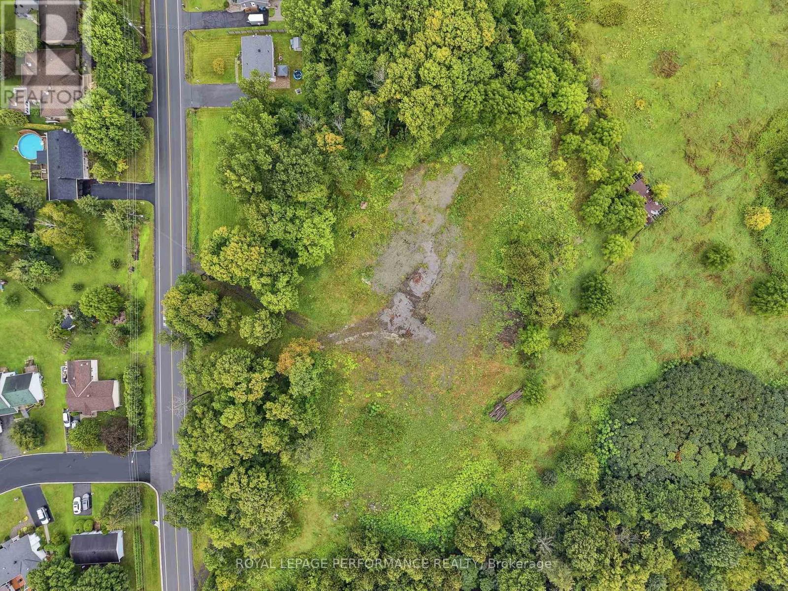 575 FRONT ROAD W, Champlain — photo 2