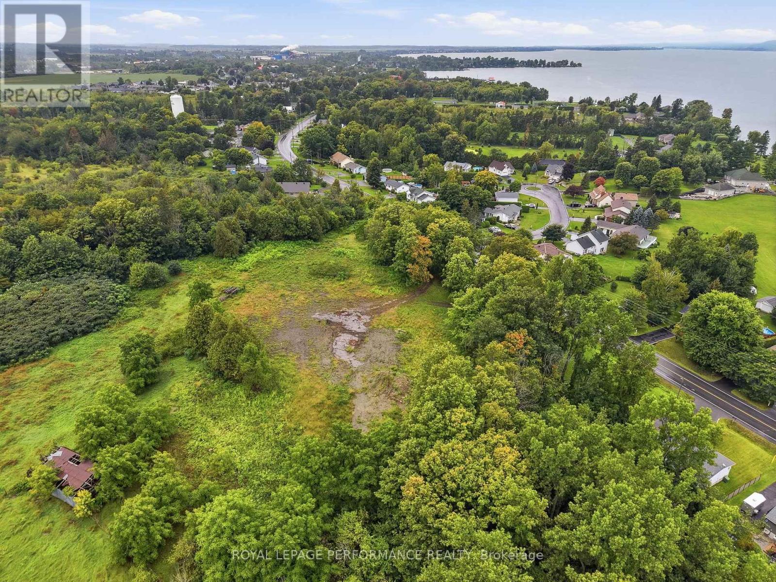 575 FRONT ROAD W, Champlain — photo 5