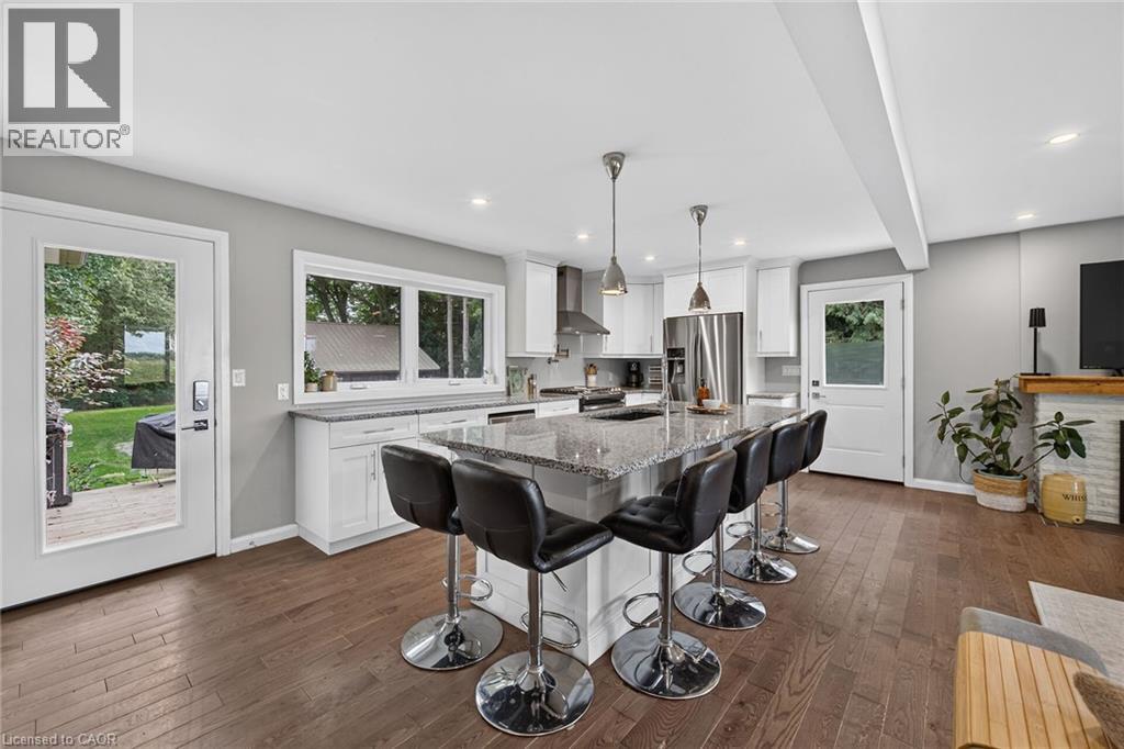 2098 ST. JOHN'S Road W - Image 15