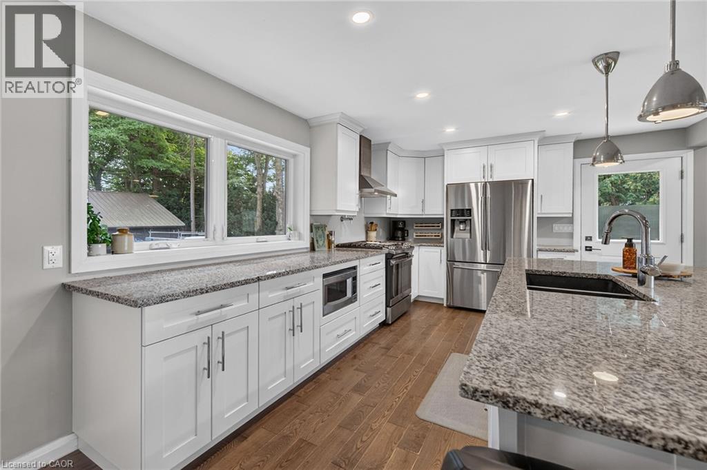 2098 ST. JOHN'S Road W - Image 19