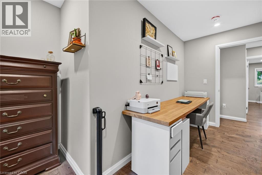 2098 ST. JOHN'S Road W - 29