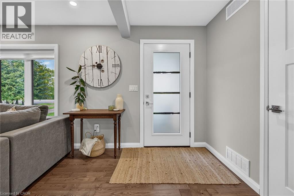 2098 ST. JOHN'S Road W - 7