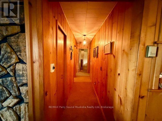 220 EAST WHALLEY LAKE ROAD E - 14