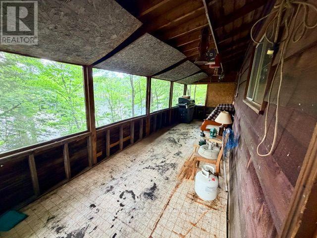 220 EAST WHALLEY LAKE ROAD E - 15