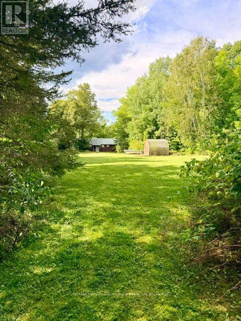 220 EAST WHALLEY LAKE ROAD E - 3