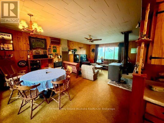 220 EAST WHALLEY LAKE ROAD E - 5