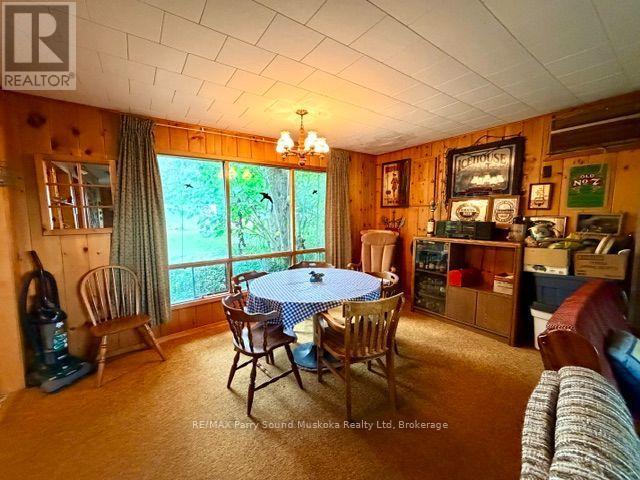 220 EAST WHALLEY LAKE ROAD E - 6