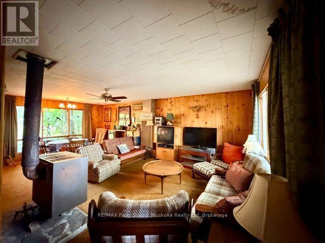 220 EAST WHALLEY LAKE ROAD E - 9