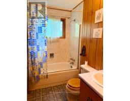 220 East Whalley Lake Road E, Magnetawan, ON P0A1P0 Photo 13