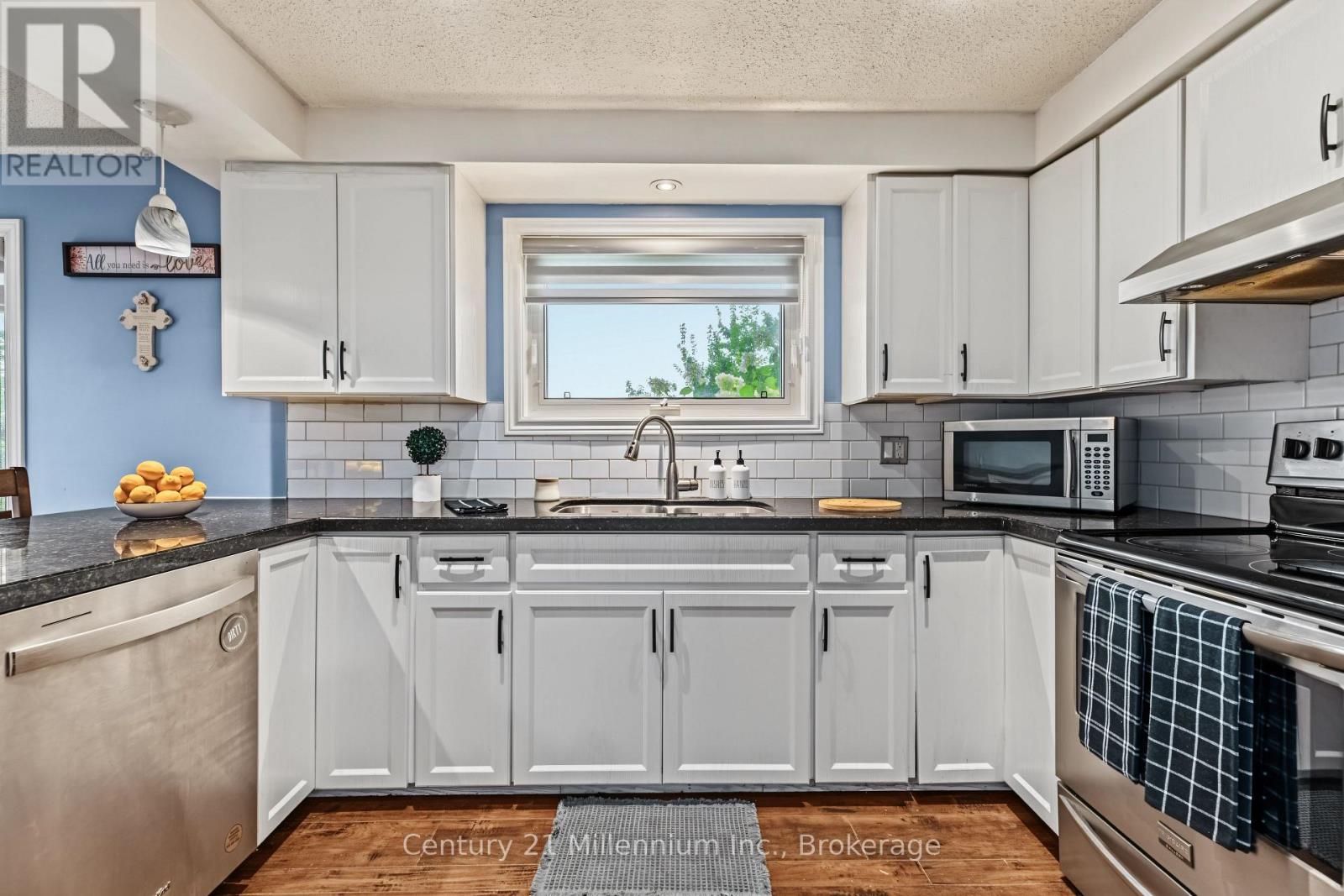 558082 MULMUR-MELANCTHON TOWNLINE - 15
