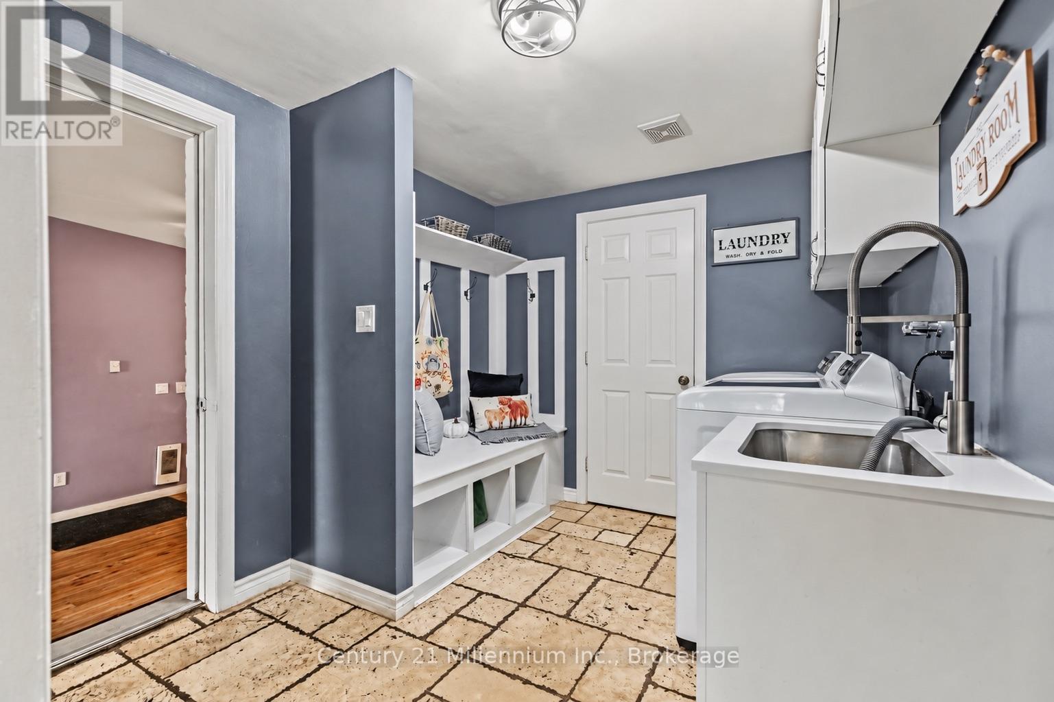 558082 MULMUR-MELANCTHON TOWNLINE - 27
