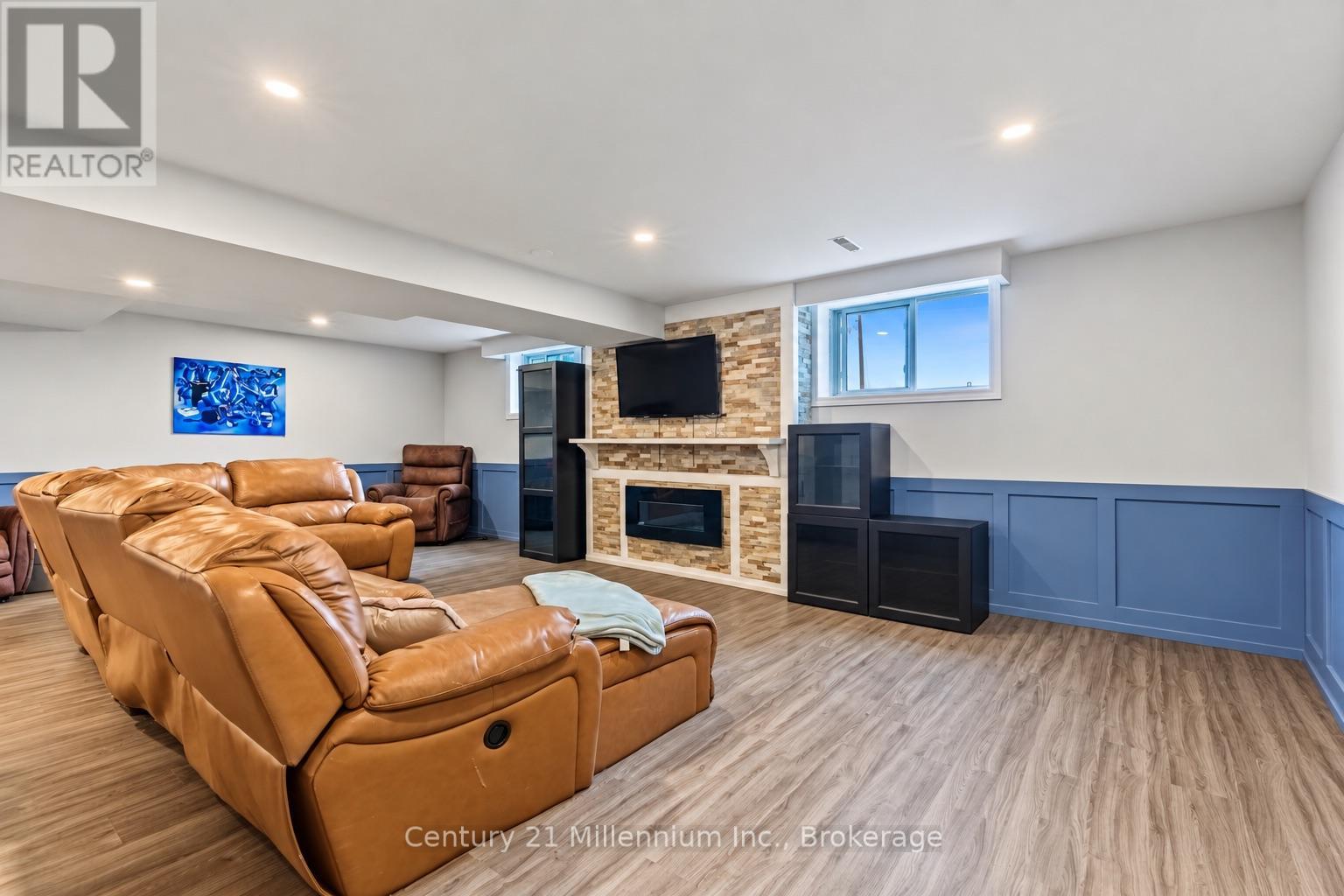 558082 MULMUR-MELANCTHON TOWNLINE - 30