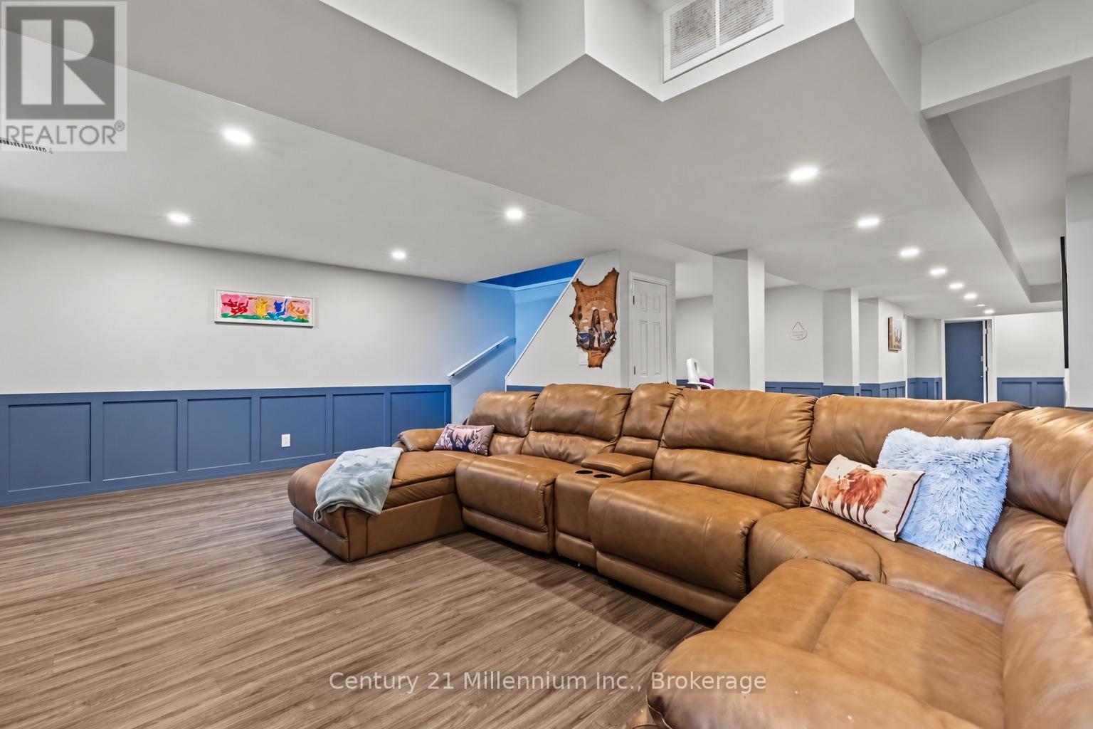 558082 MULMUR-MELANCTHON TOWNLINE - 32