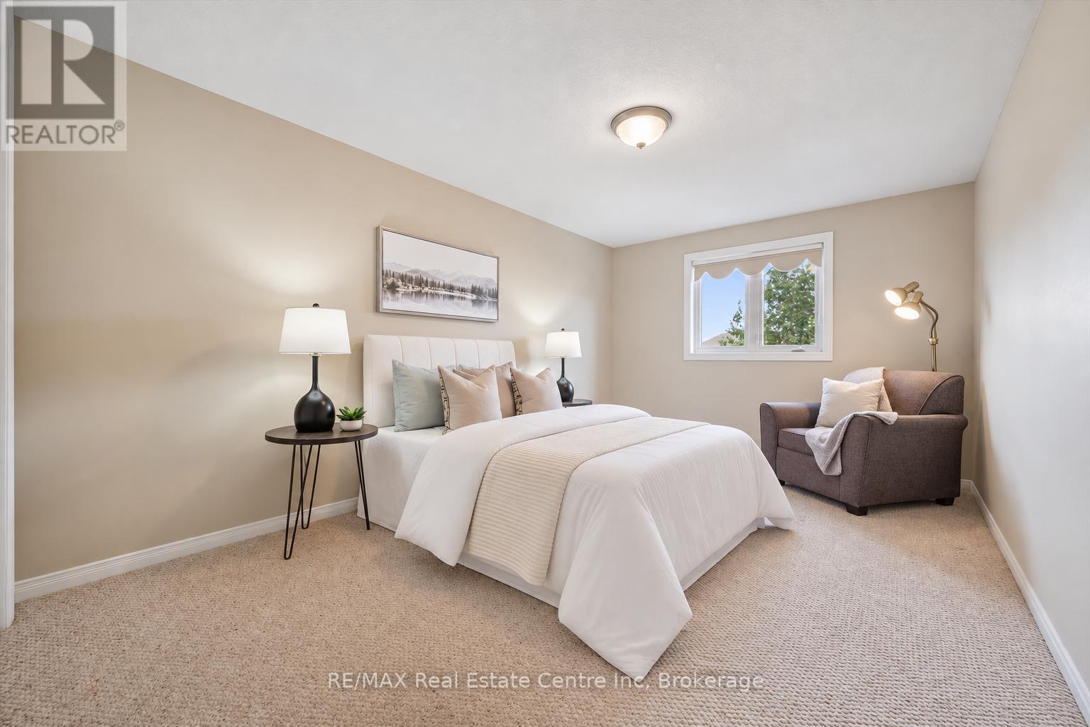 4 HUNT STREET - 12