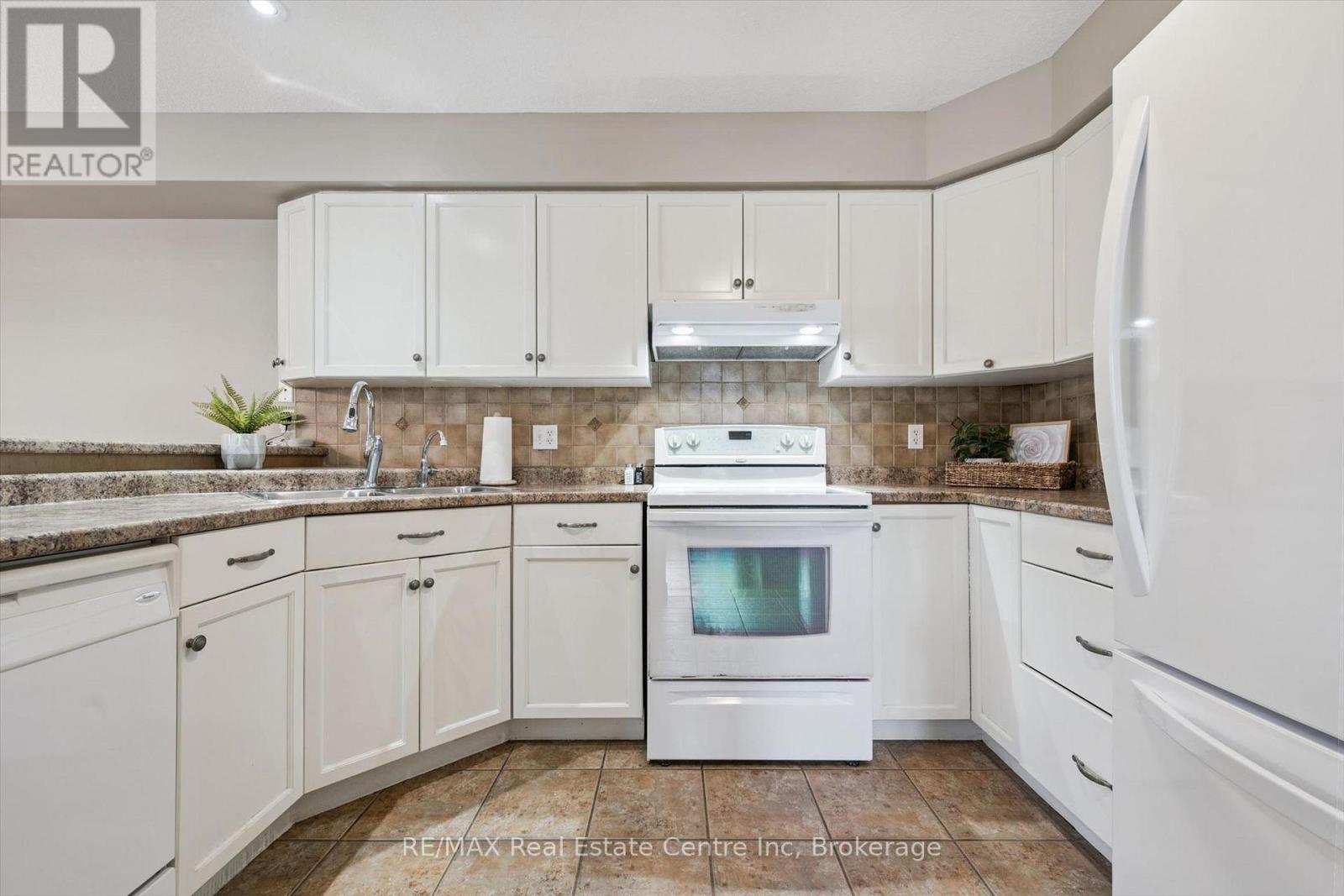 4 HUNT STREET, Guelph (Pineridge/Westminster Woods) — photo 7