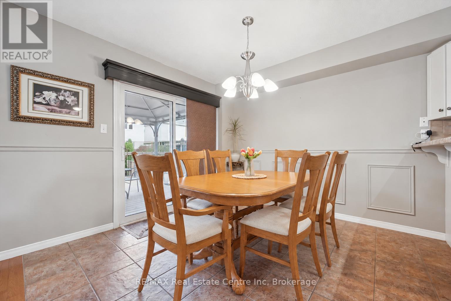 4 HUNT STREET - 8