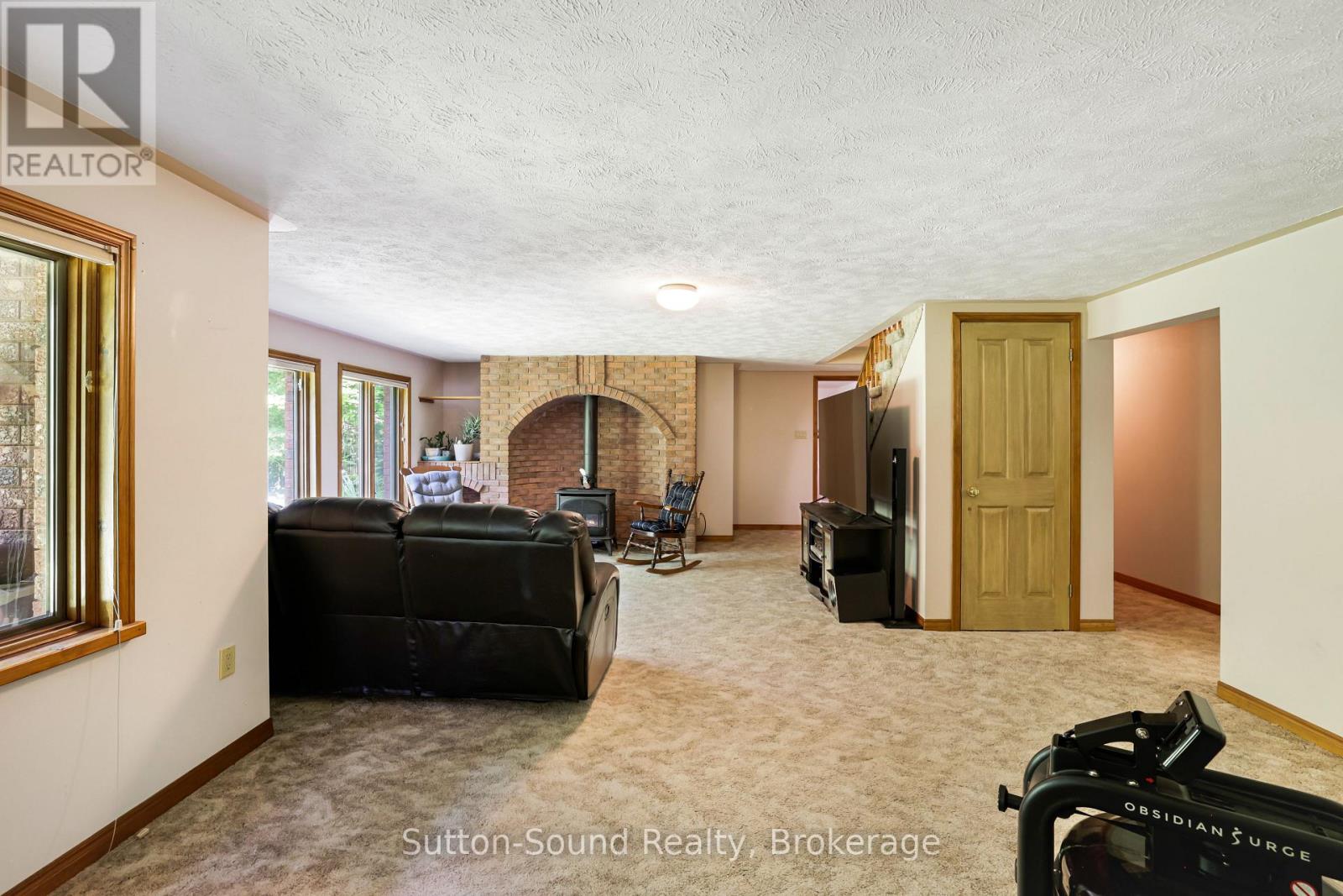 42 CARSON LAKE CRESCENT - 24