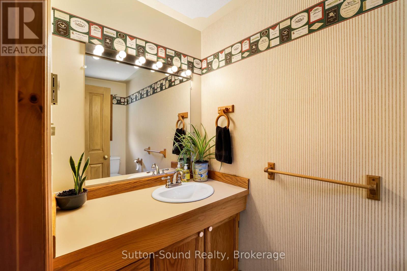 42 CARSON LAKE CRESCENT - Image 32