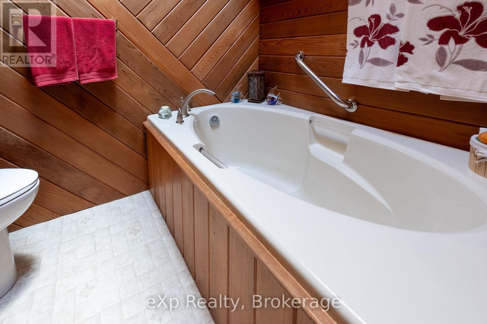 222431 DERBY-KEPPEL TOWNLINE - 15