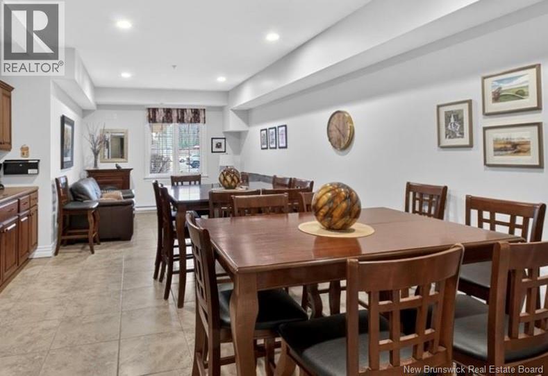#206 65 Diamond Head Court - 20