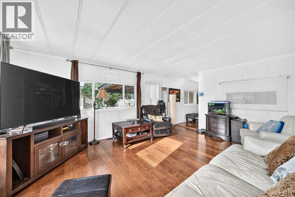125, 6724 17 Avenue SE - 8