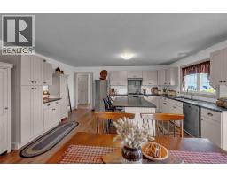 3894 St Clair Parkway, Port Lambton, ON N0P2B0 Photo 25