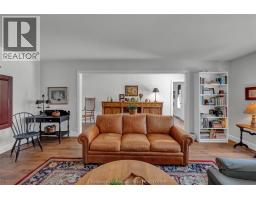 3894 St Clair Parkway, Port Lambton, ON N0P2B0 Photo 12