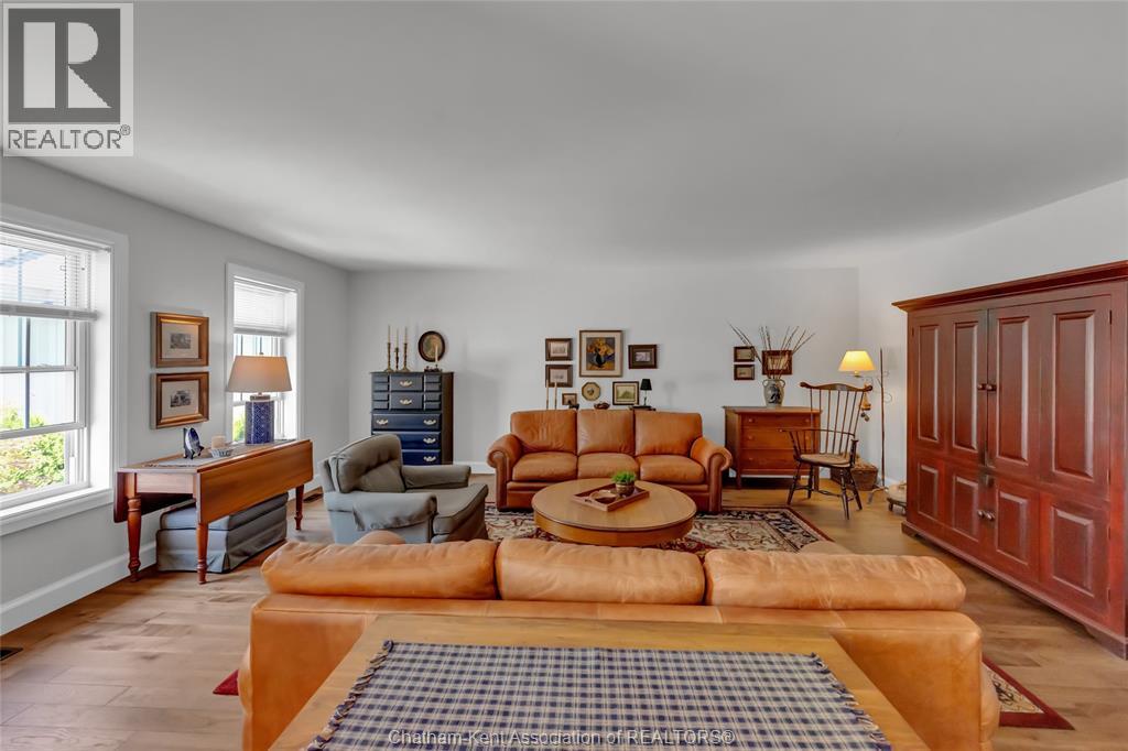 3894 ST CLAIR PARKWAY - 14