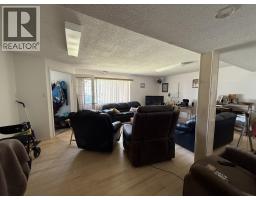 817 Rolph Street, Quesnel, BC V2J4X2 Photo 25