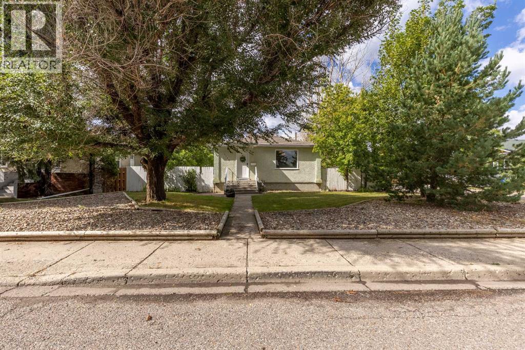 1102 20 Street S - 2