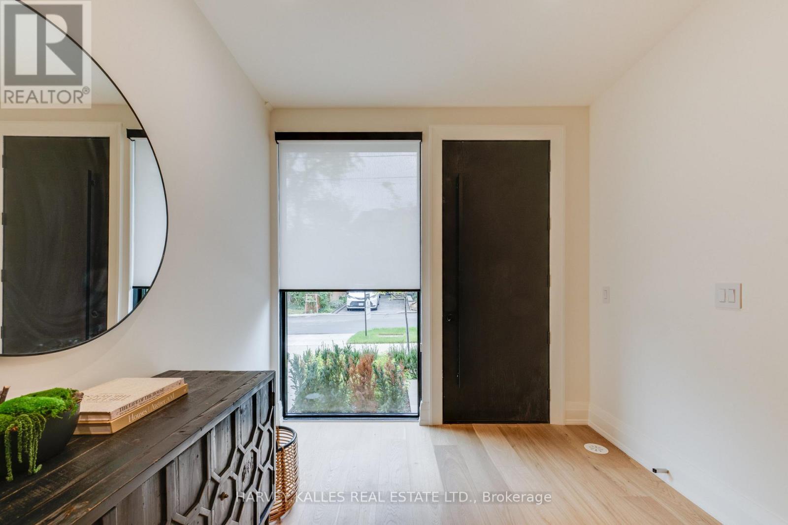 32 Evergreen Gardens, Toronto — photo 3