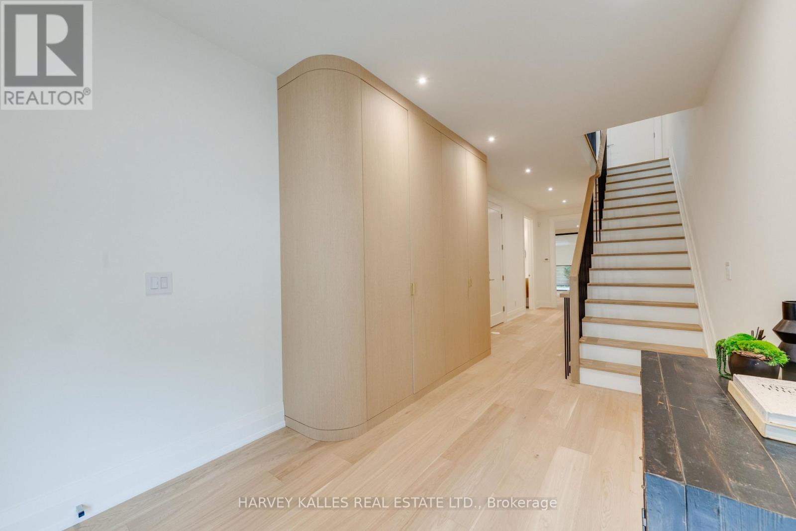 32 Evergreen Gardens, Toronto — photo 4
