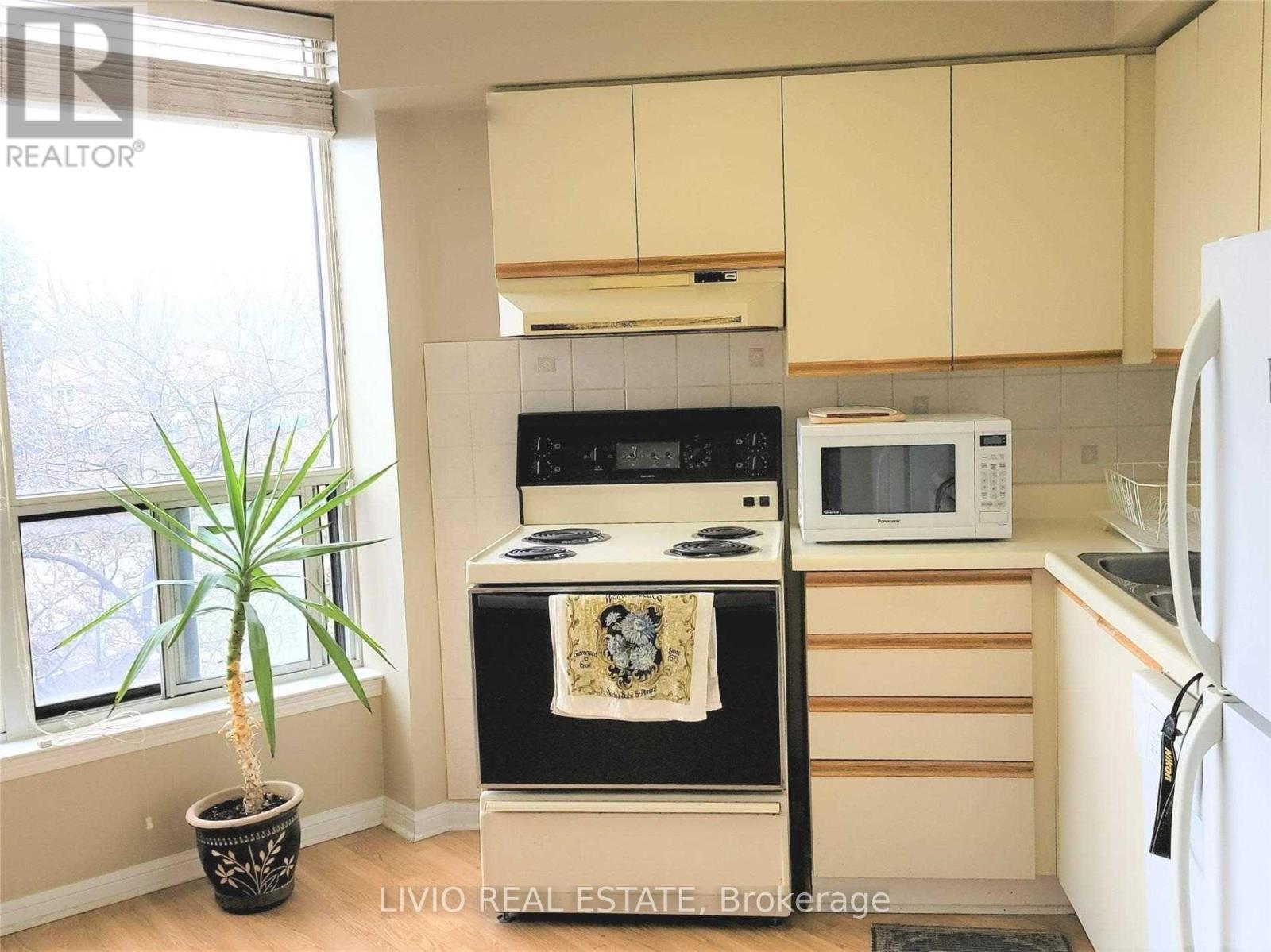 310 - 10 LAURELCREST STREET, Brampton (Queen Street Corridor) — photo 4