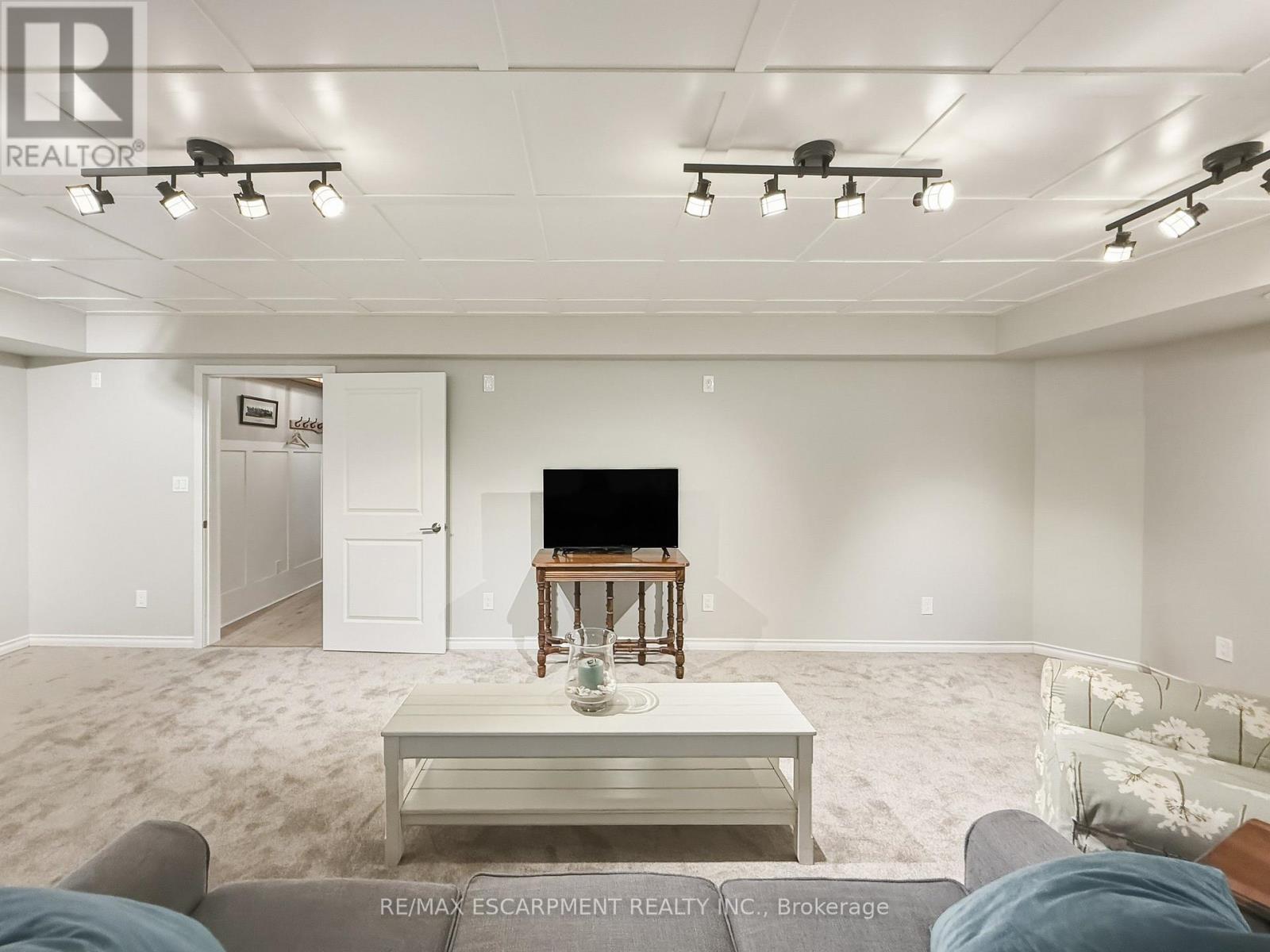 2117 ELANA DRIVE - 35