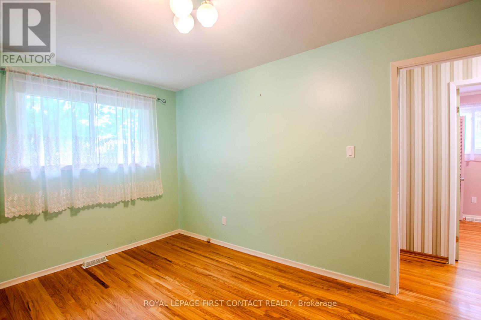 12 DAPHNE CRESCENT - Image 13