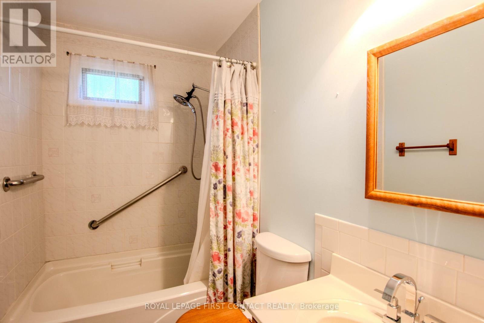 12 DAPHNE CRESCENT - Image 17