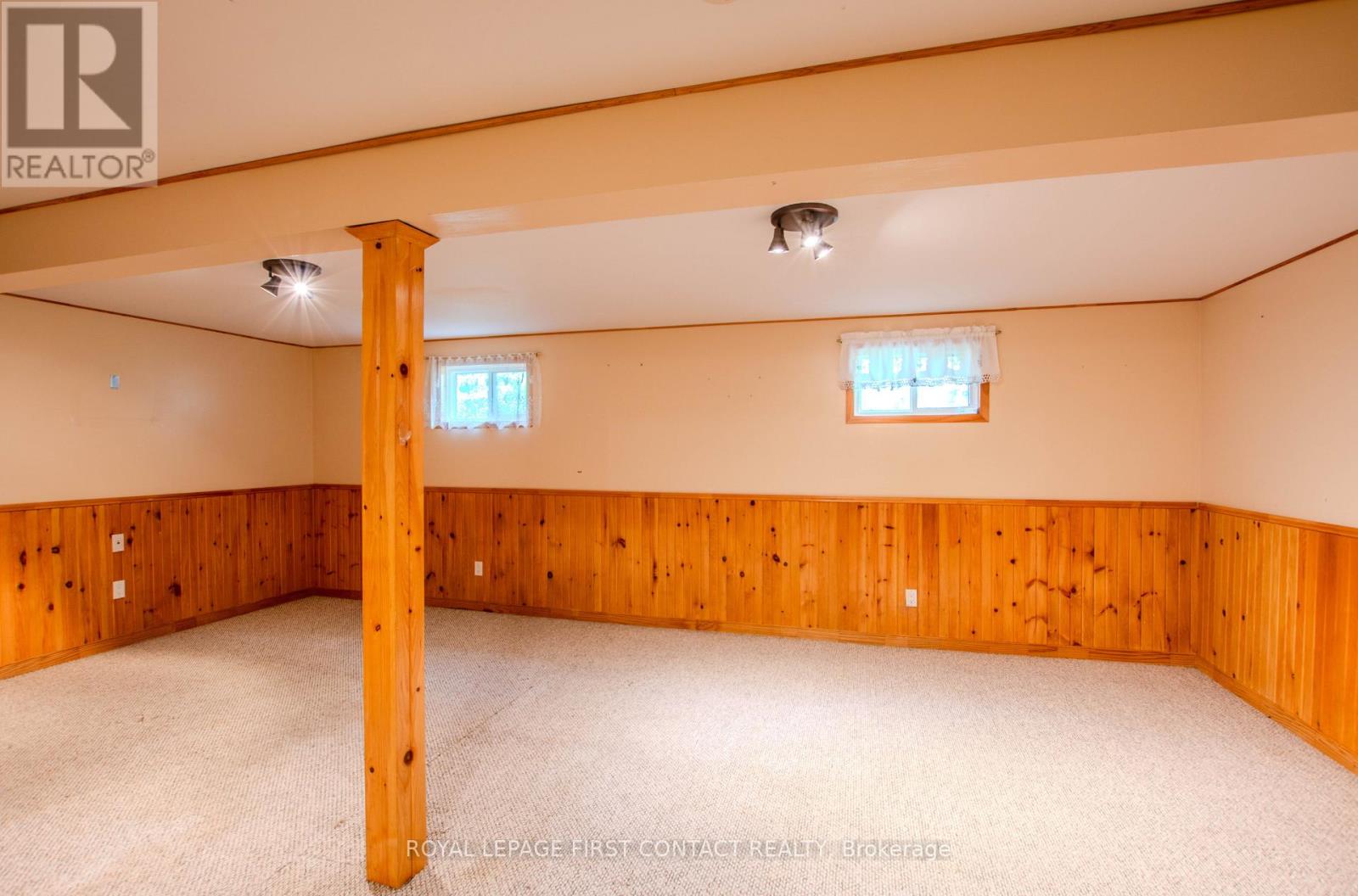 12 DAPHNE CRESCENT - 20