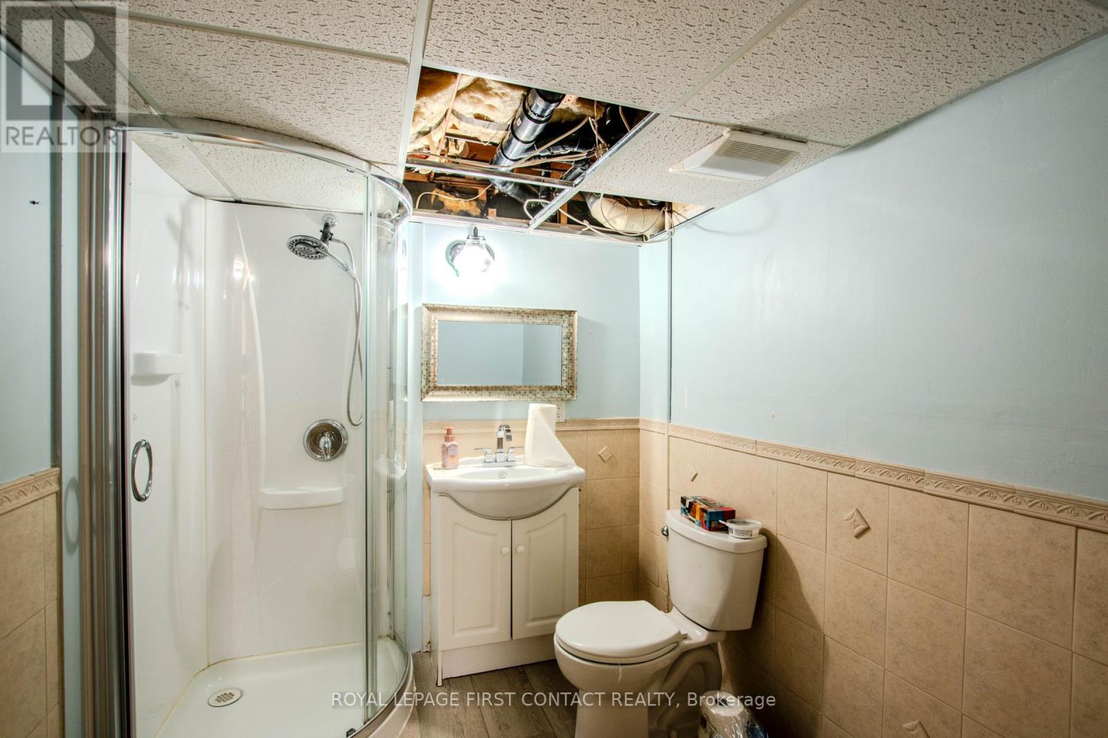 12 DAPHNE CRESCENT - 22