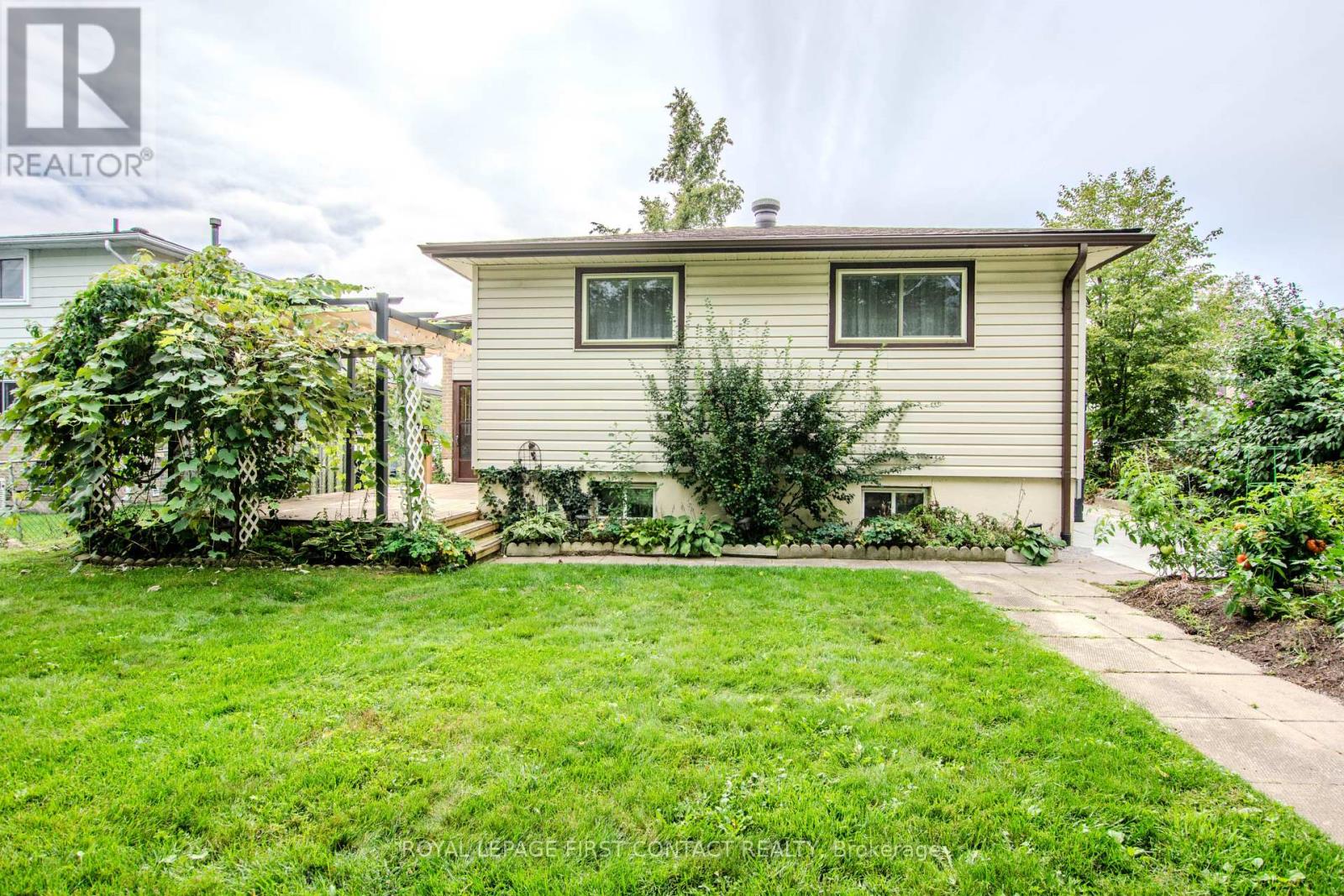 12 DAPHNE CRESCENT - Image 30